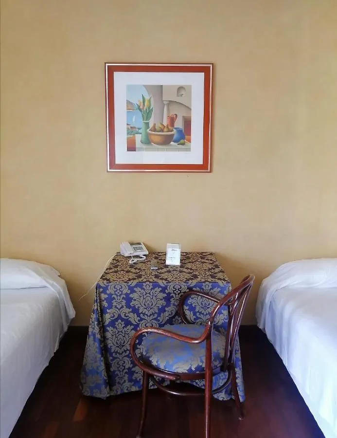 לה ספציה Hotel Ghironi לה ספציה
