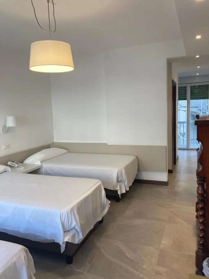 Hotel Ghironi La Spezia 3*,  Italy